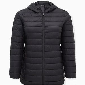 🆕 TORRID NYLON LIGHT WEIGHT PUFFER COAT IN BLACK